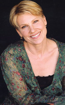 Lindsay Crouse